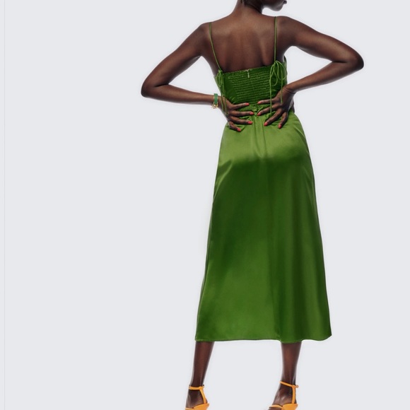 Marguerite silk dress — reformation — palm green — size 8 - Picture 4 of 13